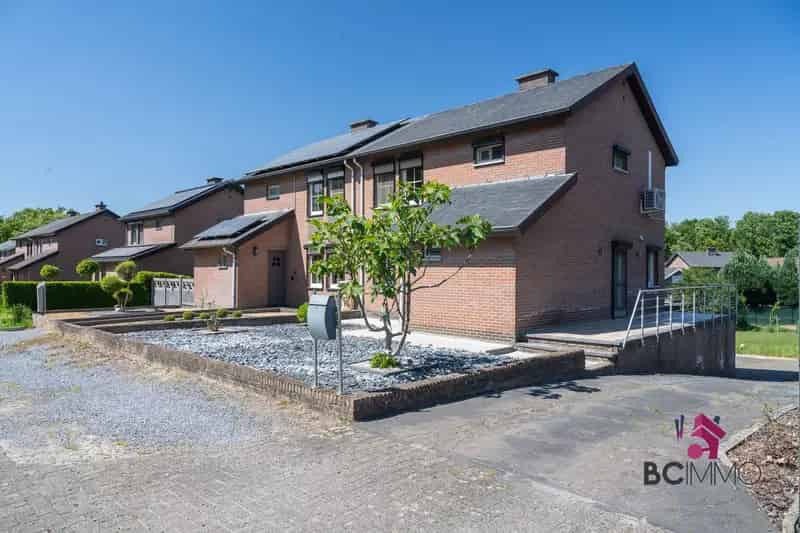Energiezuinige instapklare gezinswoning op toplocatie in Genk