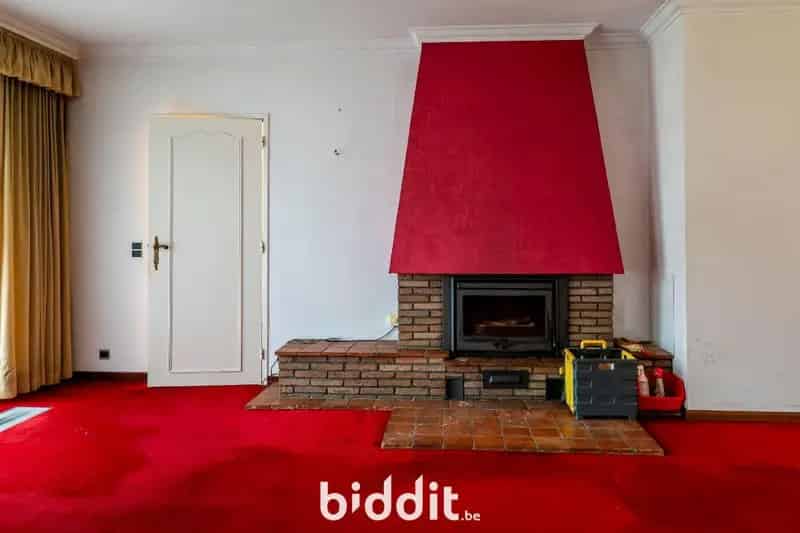 PRACHTIG GELEGEN WONING