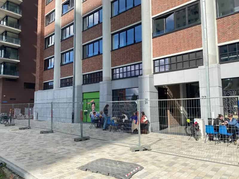 Goed gelegen casco handelspand aan de Vaartkom