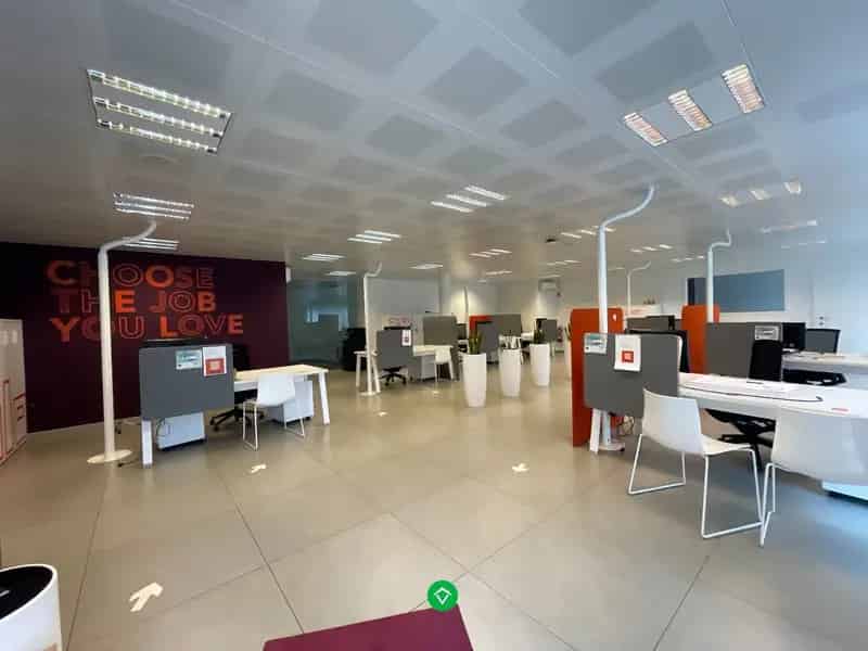 Ruim handelspand van 183m² op een centrale ligging te Roeselare