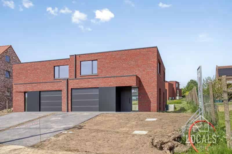 Ruime HOB met garage, tuin & 3 slaapkamers op toplocatie!