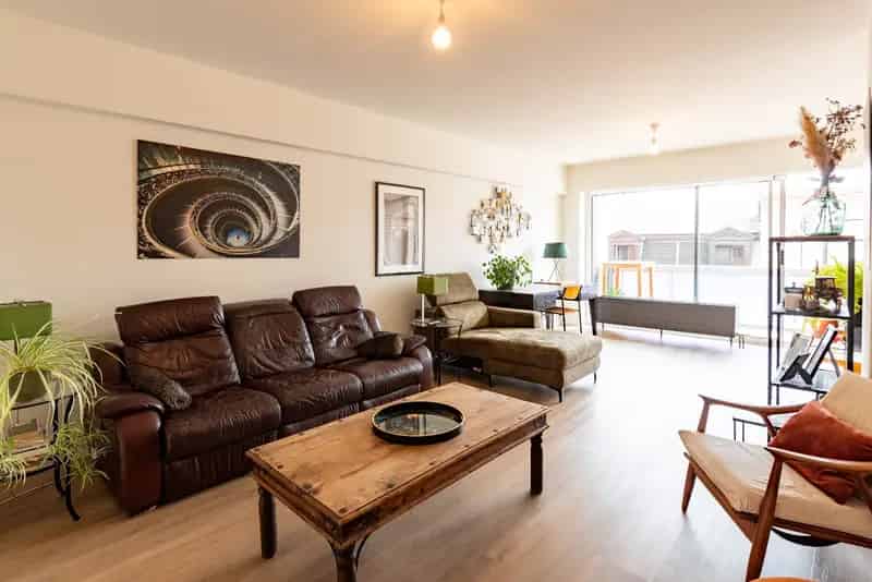 Lichtrijk appartement Antwerpen met 3 terrassen en garage