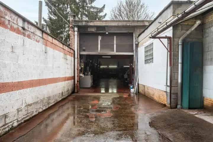 Magazijn te koop in Molenbeek-Saint-Jean