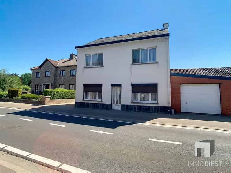 Huis te Koop Halen: Opknapper met 3 slaapkamers
