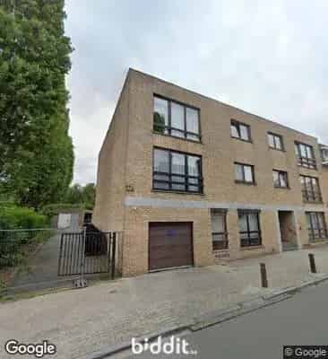 Appartement, kelder en parkeerplaats