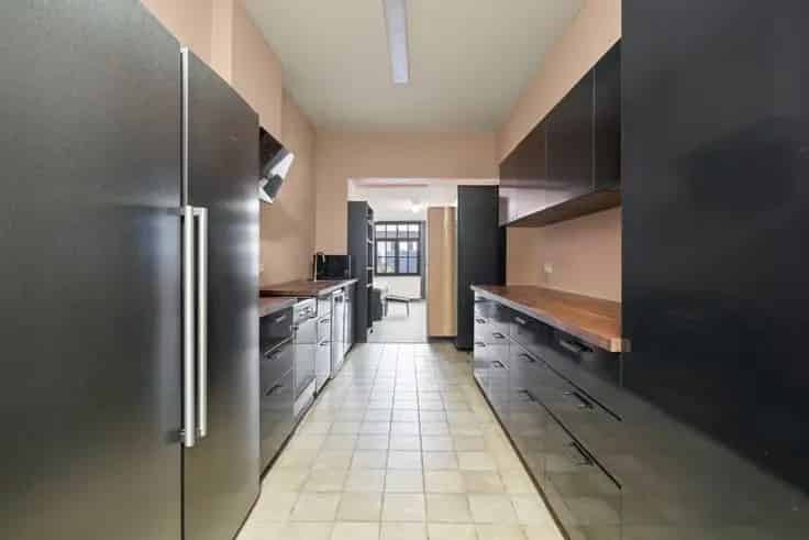Huis Te Koop 4 Slaapkamers Centrum Commerciële Ruimte