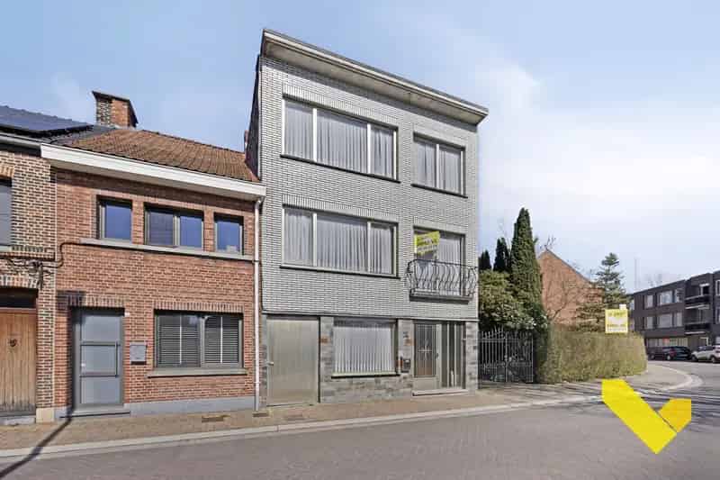 Projectgrond Met Bestaande Renovatiewoning!