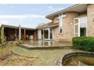 Huis te Koop Vosselaar - Villa met Zwembad en Praktijkruimte