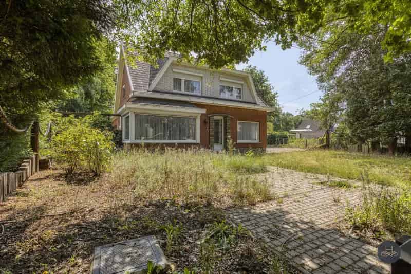 Residentieel rustig gelegen renovatiekans in het groen