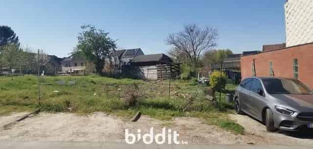 BOUWGROND GESLOTEN BEBOUWING