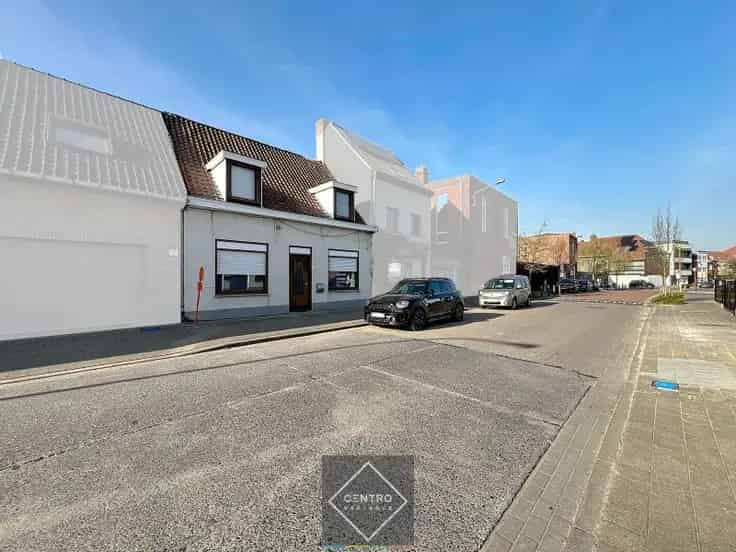 Huis Te Koop Heule - Betaalbare Starterswoning 129m²