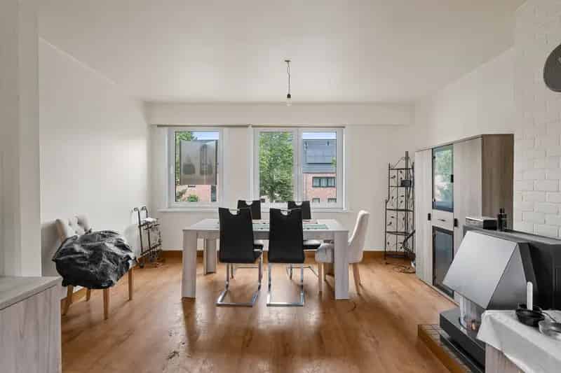 Woning met veel mogelijkheden in centrum Zele