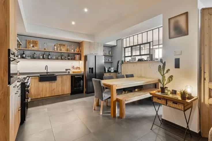 Appartement te Koop Houtvenne 296m²  Gerenoveerd