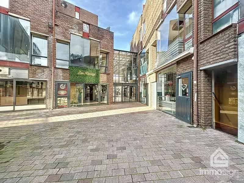Handelspand te huur in Shopping 2 Genk
