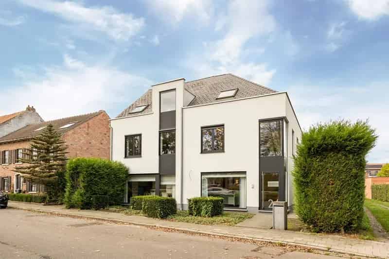 kantoren / polyvalente ruimtes te Mechelen- Zuid op een boogscheut van het station.