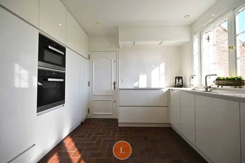 charmante villa op 823m² met 4 slaapkamers