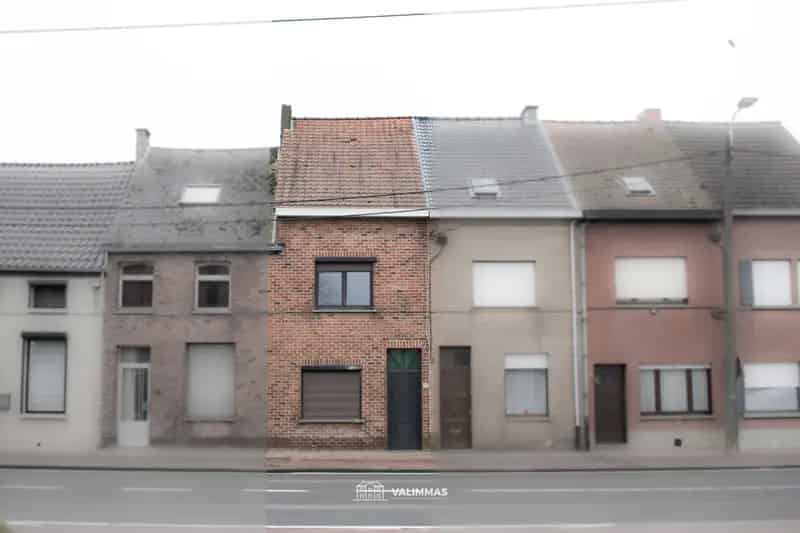 Rijwoning met zonneterras & parkeerplaats (via Terlindenweg)