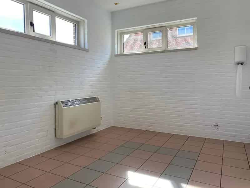 Handels/praktijkruimte in Mol - Achterbos!
