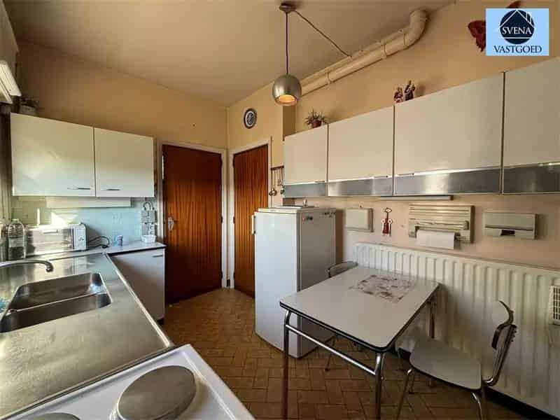 SOLIDE VRIJSTAANDE WONING MET 4 SLAAPKAMERS