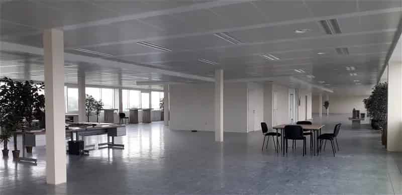 Kantoorgebouw op zichtlocatie te Deurne