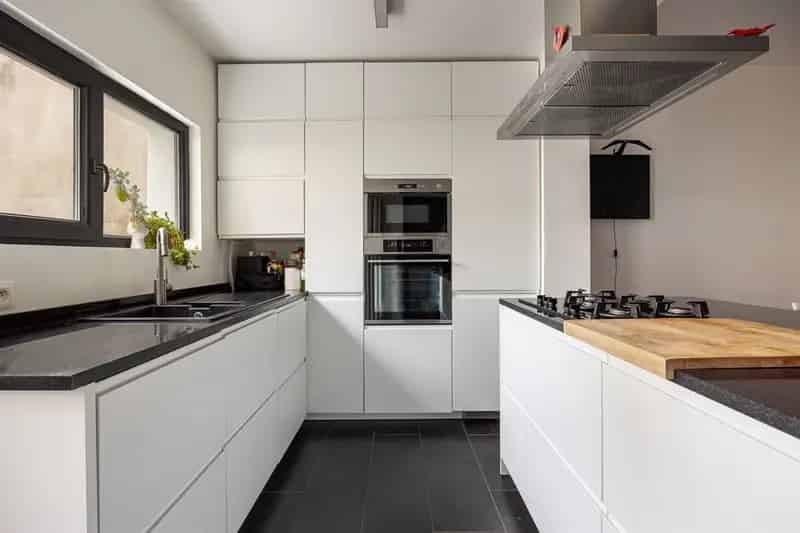 Huis te huur: Gezinswoning 4 slaapkamers, 2 badkamers