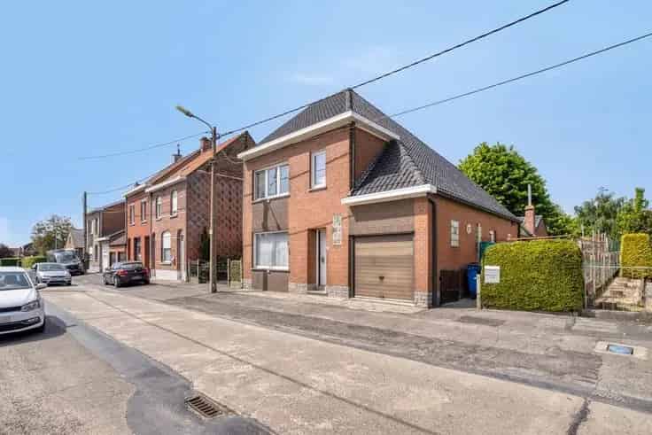 Huis Te Koop Te renoveren halfopen bebouwing Marke