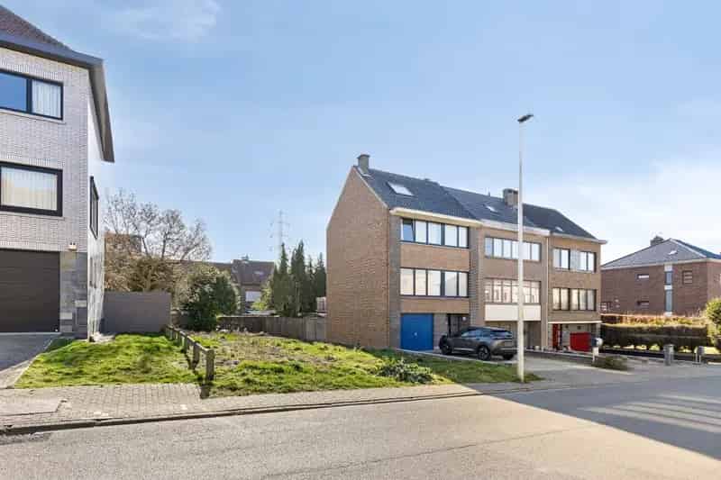 Bouwgrond HOB 3a 38ca nabij centrum Halle