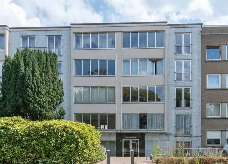 Goed gelegen appartement met twee slaapkamers te Aalst