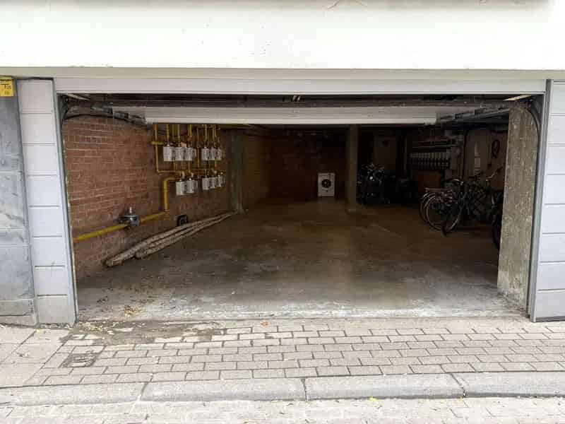 Ruime garage te koop op toplocatie in het hart van Leuven