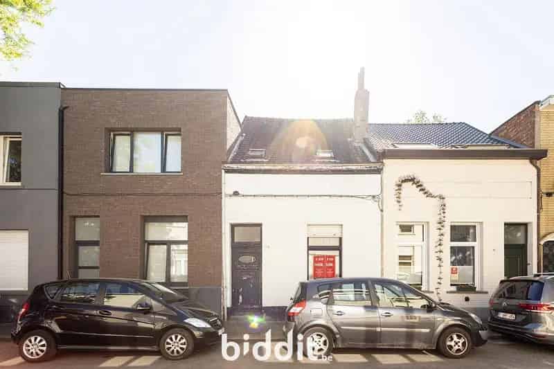 TE RENOVEREN RIJWONING