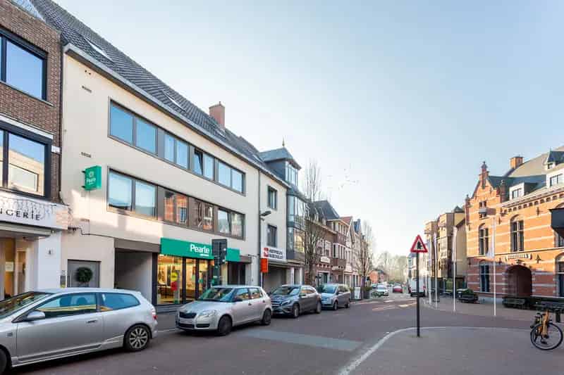 Huis te huur Westerlo: Opbrengsteigendom met 4 slaapkamers en tuin