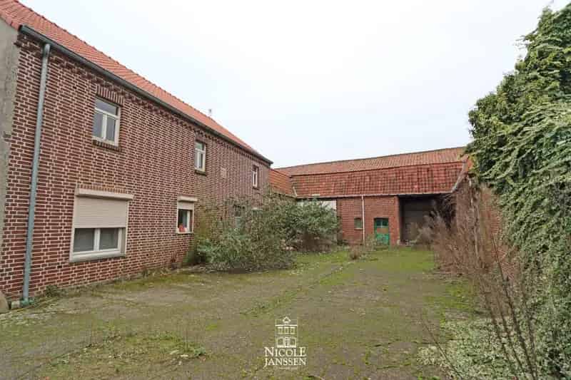 Op te knappen hoevewoning op een mooi perceel met verkavelingsmogelijkheden