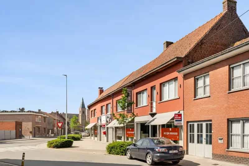 HANDELSRUIMTE + WOONST + VERHUURD APPARTEMENT