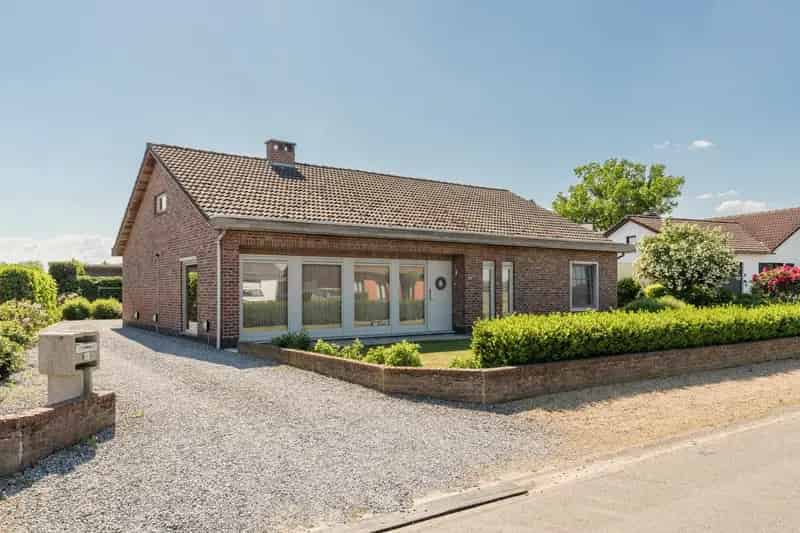 Gelijkvloerse 3 Slaapkamers woning Onderhoudsvriendelijk Perceel