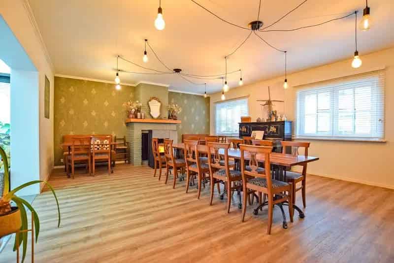 Multifunctionele woning in het charmante Pollinkhove.