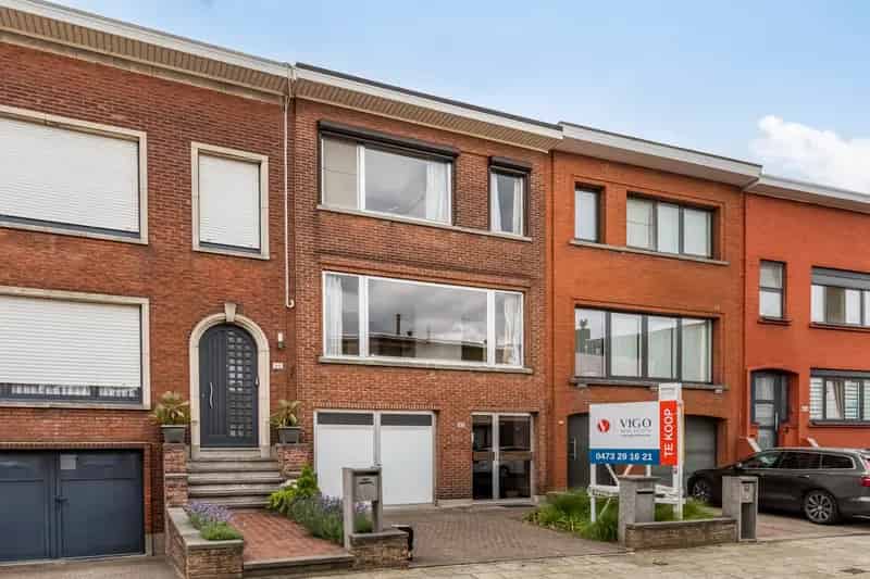 Huis te huur Deurne: Bel-etage met tropische tuin