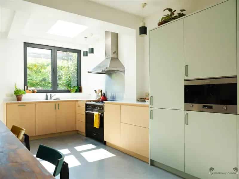 Charmant gerenoveerde woning met zonnige groene tuin
