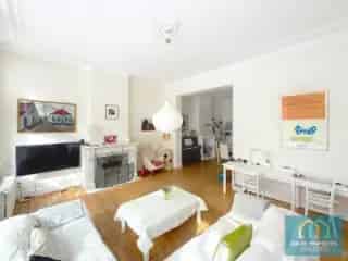 Triplex te koop - Etterbeek VBC52746


In optie