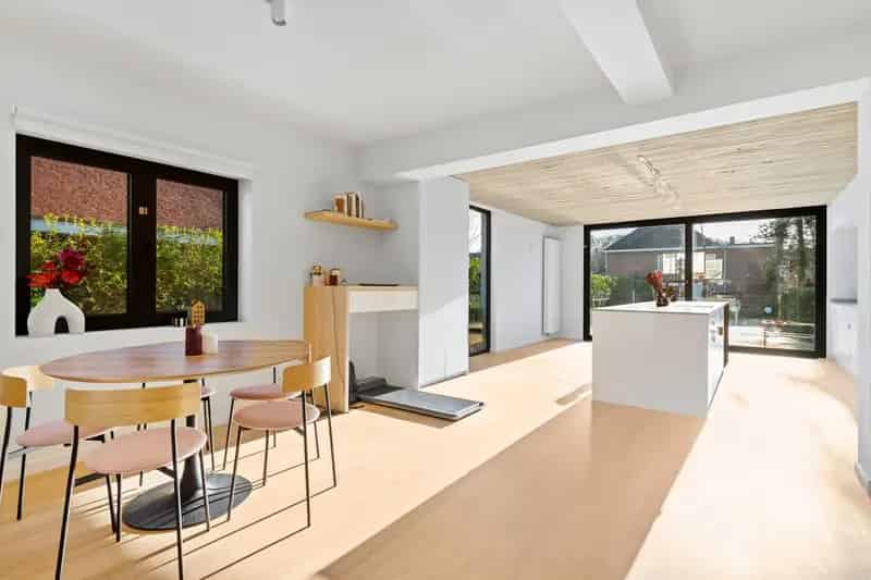 Recent gerenoveerde woning met hoogwaardige afwerking
