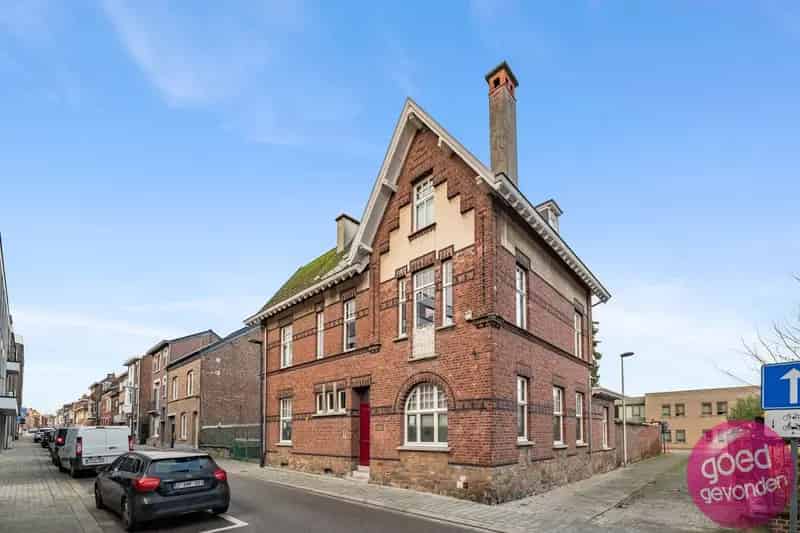 PRACHTIG HERENHUIS - 7 SLK - STADSTUIN - TERRAS - PARKING