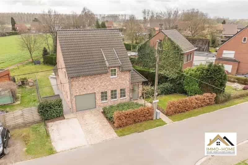 PRACHTIGE WONING IN LANDELIJKE STIJL