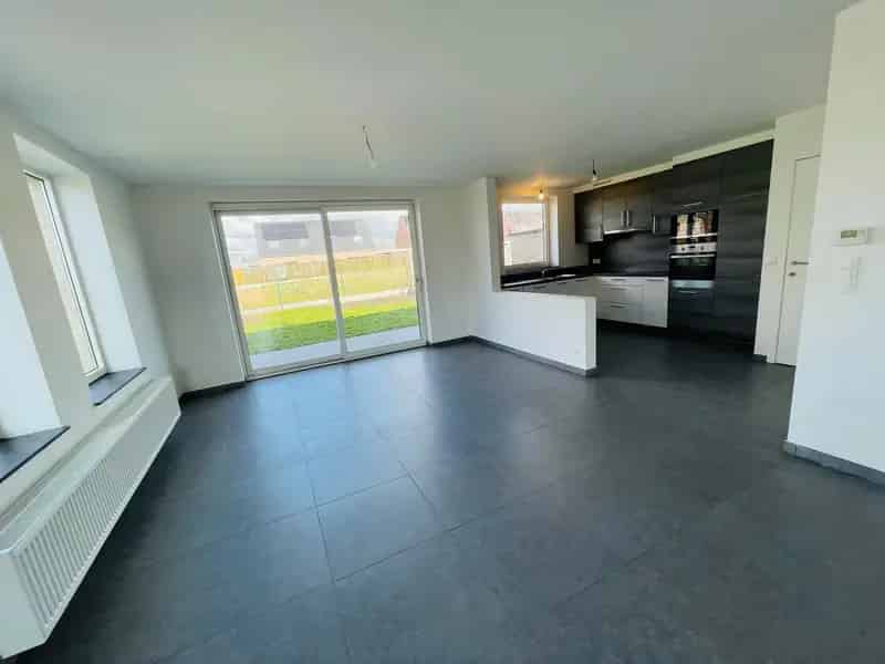 Huis te huur Waardamme: 3 slaapkamers, garage, tuin