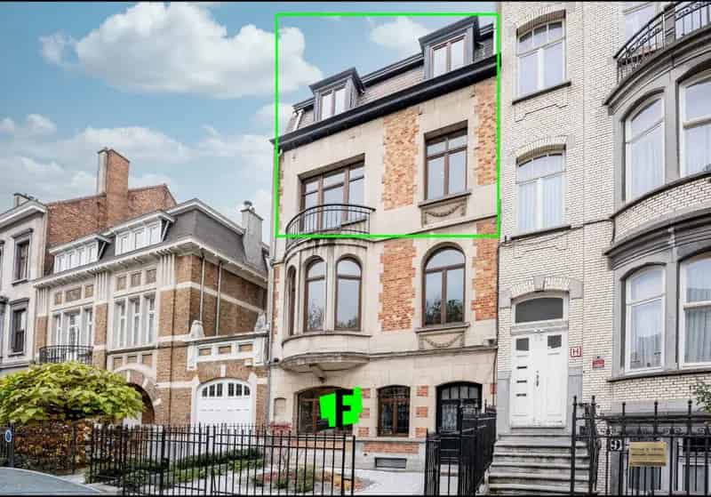 Luxueus Duplex Appartement met Terras in Schaarbeek