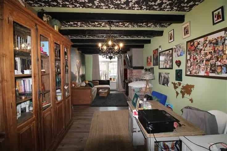 Rijwoning te Merksem 4 slaapkamers tuin