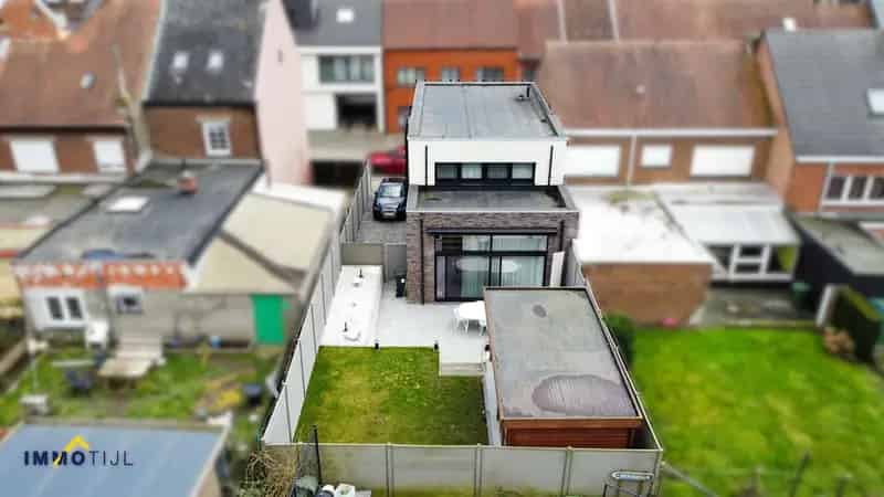 Instapklare nieuwbouwwoning met tuin en oprit nabij cetrum Aalst!