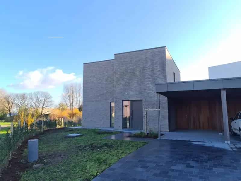 Nieuwbouw villa te koop in Roeselare