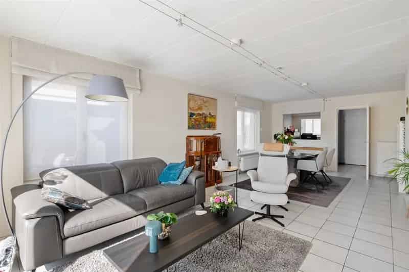 Instaplare woning met schitterend uitzicht te Muizen.