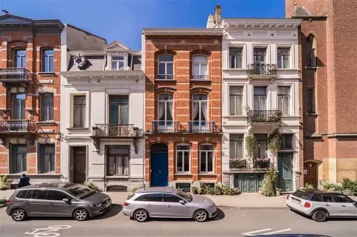 Herenhuis te Koop EU-wijk 360m2 5 slaapkamers