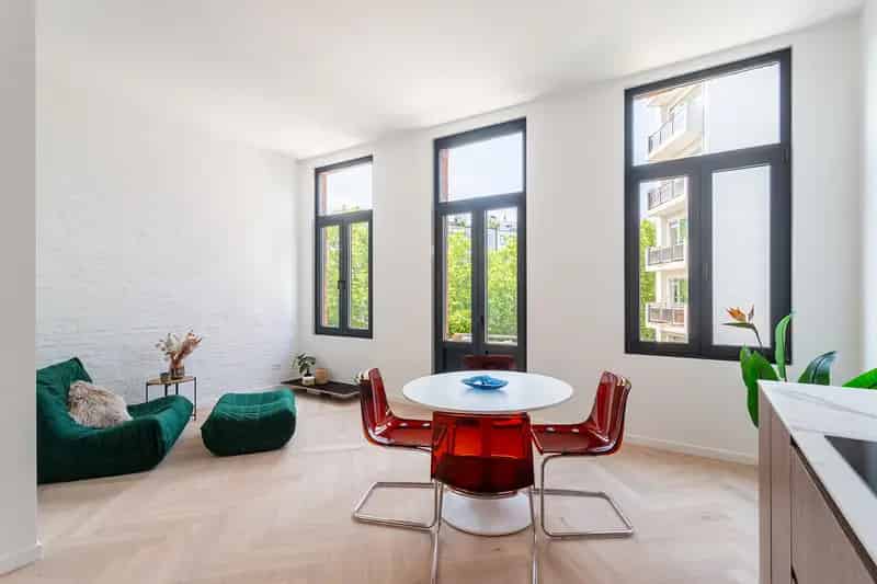 Appartement te huur: Gerenoveerd 60m² met terras