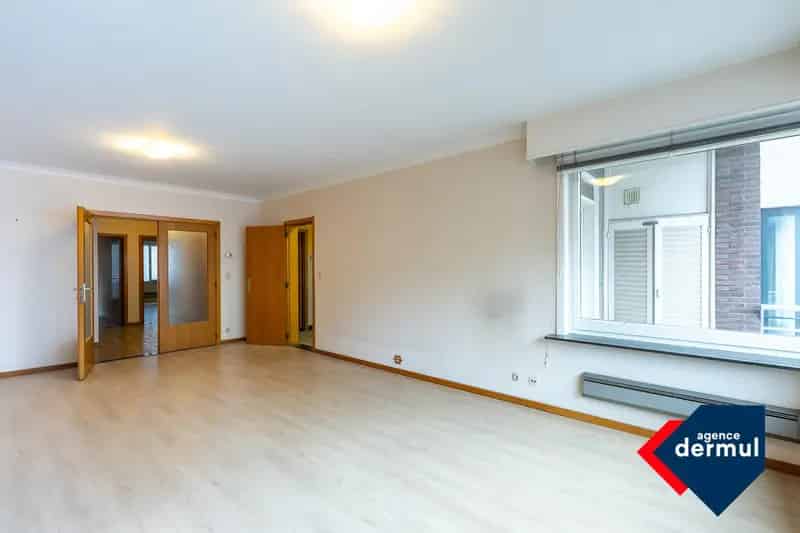 Te koop 2 slaapkamers Oostende Koninginnelaan 70